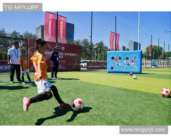 武鸣足球门的崛起与发展探秘:见证地方足球文化的蓬勃生机 武鸣足球门的崛起与发展探秘:见证地方足球文化的蓬勃生机